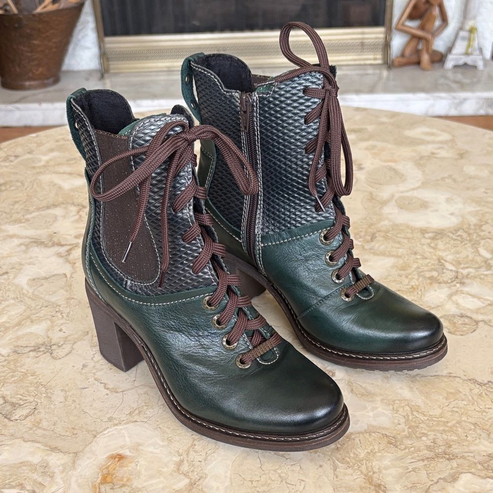 Dromedaris Hayley Leather Heeled Ankle Boots - Green/Brown - As New